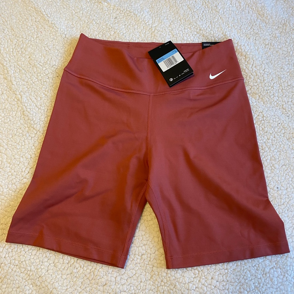 Nike One Tight 7” shorts NWT | Rusty/Terracotta | Size M